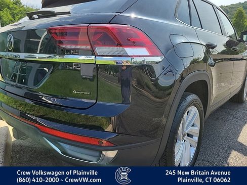 Certified 2023 Volkswagen Atlas Cross Sport SE w/ Panoramic Sunroof Package AWD/4WD image 31