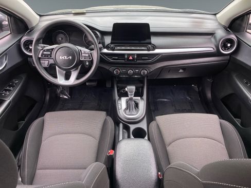 Used 2022 Kia Forte LXS FWD image 10