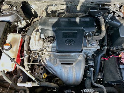 Used 2016 Toyota RAV4 XLE image 32