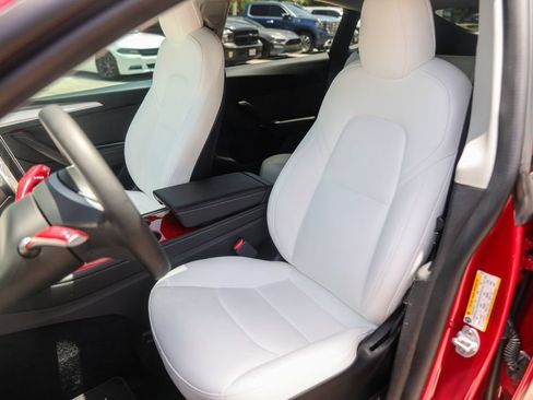 Used 2023 Tesla Model Y Long Range AWD/4WD image 7