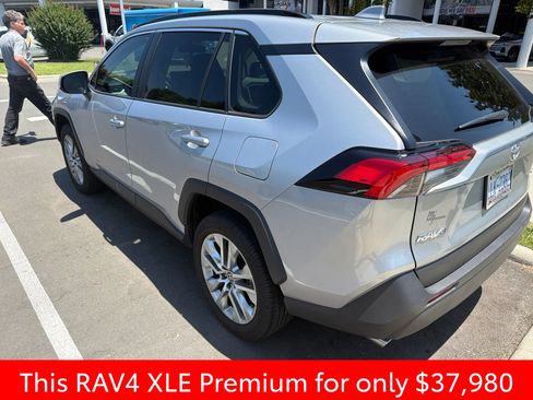 Used 2025 Toyota RAV4 XLE Premium w/ Weather Package FWD image 14