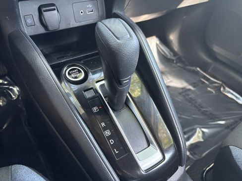 Used 2025 Nissan Versa SV FWD image 41