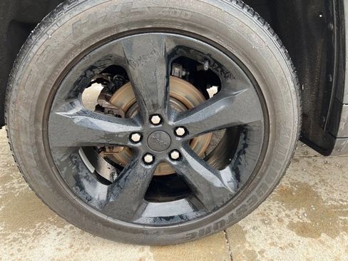 Certified 2023 Jeep Grand Cherokee Altitude image 7