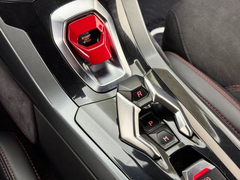 Used 2015 Lamborghini Huracan LP 610-4 image 24