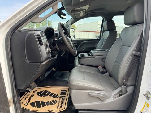 Used 2017 Chevrolet Silverado 2500 W/T w/ WT Fleet Convenience Package AWD/4WD image 15