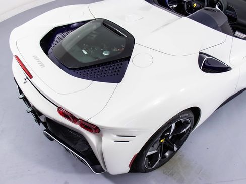 Certified 2022 Ferrari SF90 Spider AWD/4WD image 21