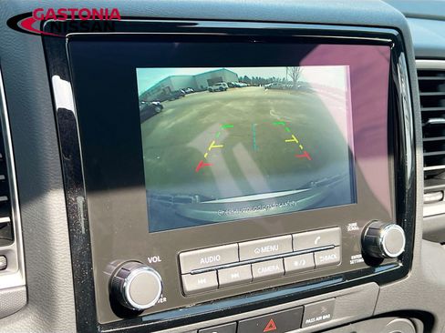 Used 2024 Nissan Frontier SL w/ Technology Package image 17