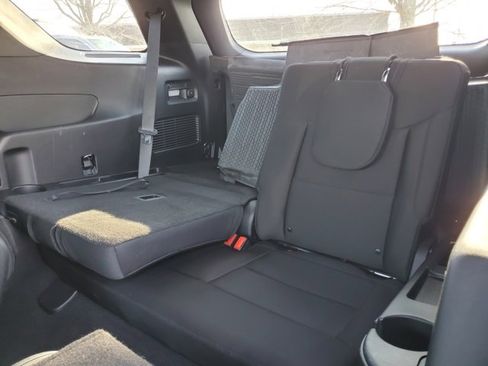 Used 2020 Ford Explorer XLT image 26