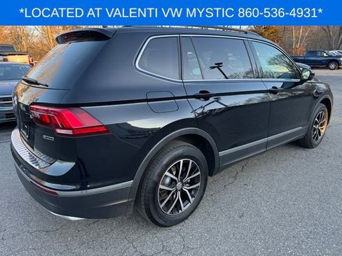 Used 2021 Volkswagen Tiguan SE w/ Panoramic Sunroof Package image 5
