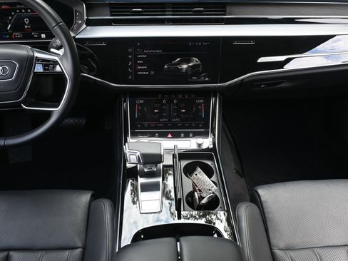 Used 2022 Audi A8 L 3.0T image 28