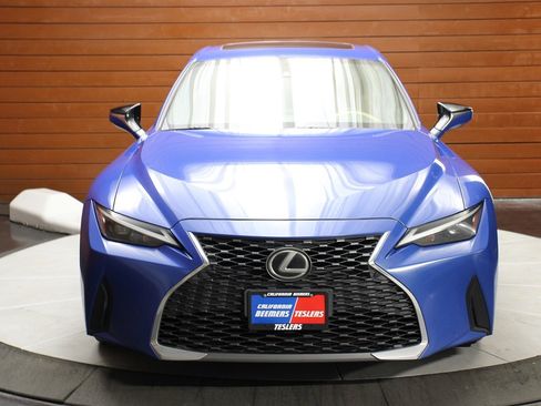 Used 2021 Lexus IS 300 w/ Comfort Package RWD image 2