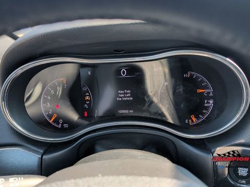 Used 2018 Jeep Grand Cherokee Limited image 23