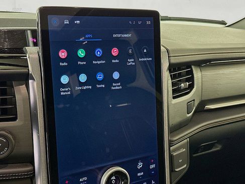 Used 2024 Ford Expedition Max Platinum image 15