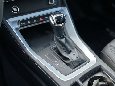 Certified 2025 Audi Q3 2.0T Premium image 19