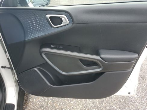 Used 2024 Kia Soul EX FWD image 46