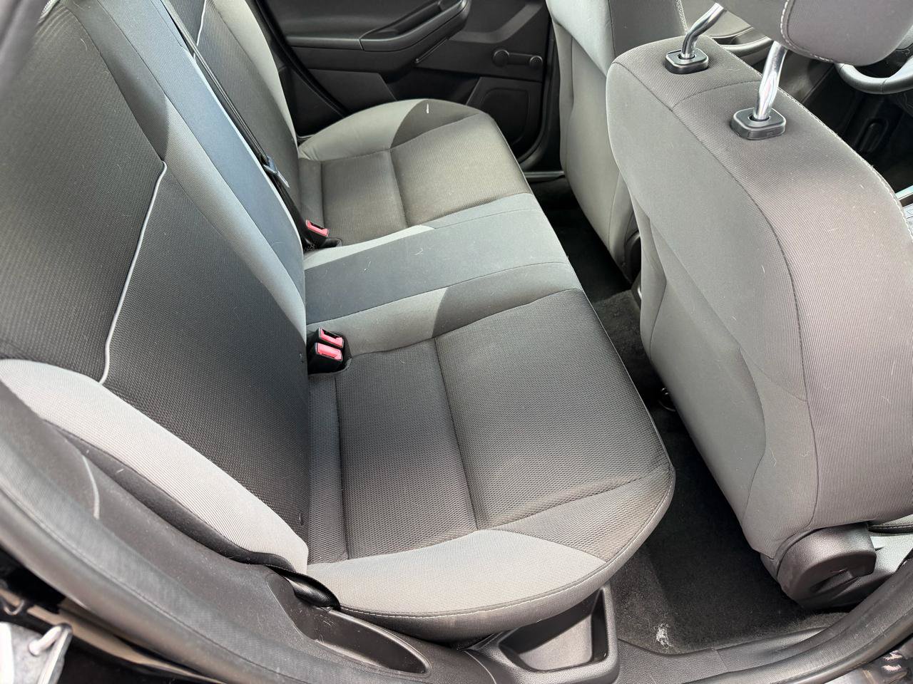 Used 2013 Ford Focus S FWD image 11