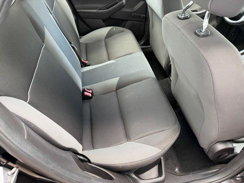 Used 2013 Ford Focus S FWD image 11
