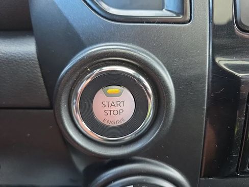 Used 2021 Nissan Titan PRO-4X w/ Pro-4x Convenience Package AWD/4WD image 38
