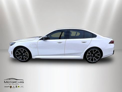 Used 2025 BMW M5 w/ Carbon Package image 5
