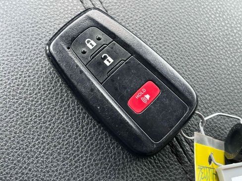 Used 2024 Toyota RAV4 Adventure AWD/4WD image 4