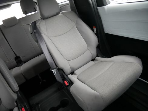 Certified 2025 Toyota Sienna LE FWD image 14