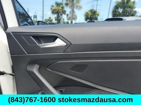 Used 2020 Volkswagen Jetta R-Line FWD image 22