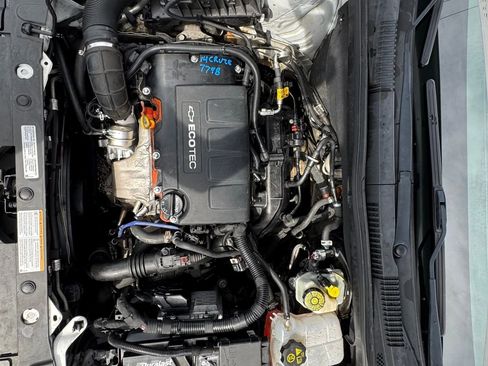 Used 2015 Chevrolet Cruze LT w/ Technology Package image 22