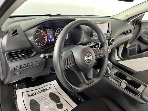 Used 2025 Nissan Sentra S FWD image 16