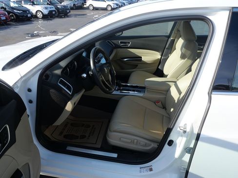 Used 2019 Acura TLX image 10