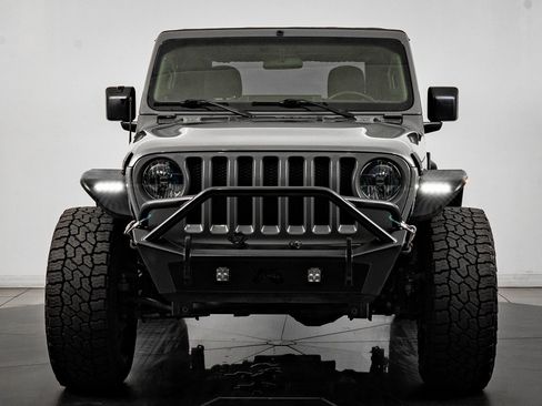 Used 2021 Jeep Wrangler Sport S image 2