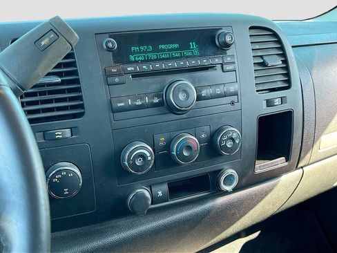 Used 2010 Chevrolet Silverado 1500 LT w/ Power Pack Plus image 13