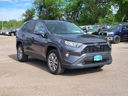 Used 2020 Toyota RAV4 XLE Premium AWD/4WD image 8