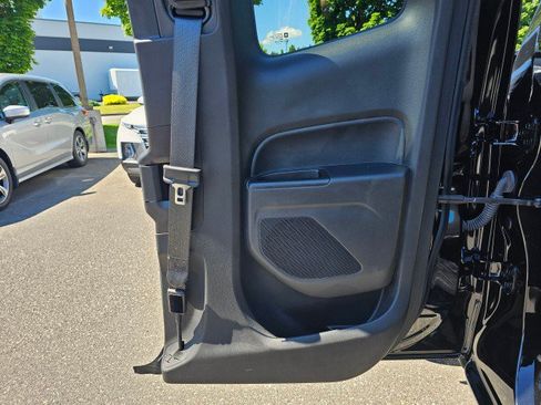 Used 2022 Chevrolet Colorado LT w/ Fleet Safety Package RWD image 14
