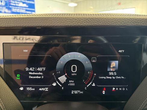 Used 2025 GMC Yukon XL Denali image 12