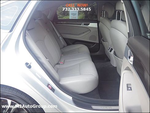 Used 2015 Hyundai Genesis 3.8 image 34
