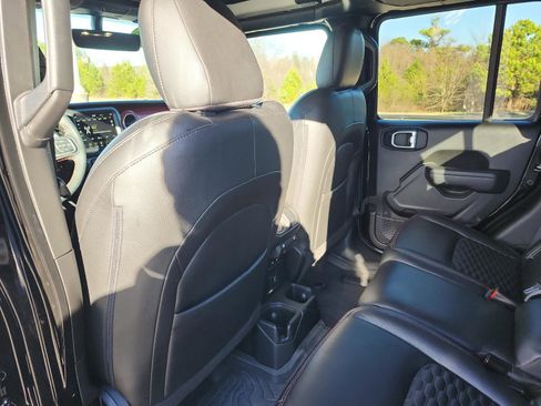 Used 2023 Jeep Gladiator Rubicon w/ LED Lighting Group image 10