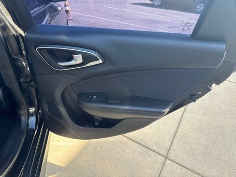 Used 2016 Chrysler 200 Limited w/ Anniversary Edition FWD image 18