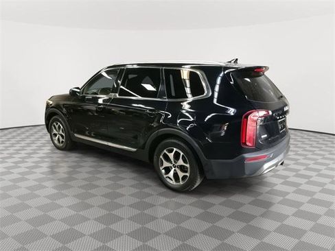 Used 2022 Kia Telluride EX w/ Towing Package image 4
