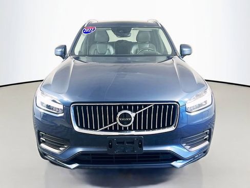 Used 2022 Volvo XC90 T6 Momentum w/ Advanced Package image 2