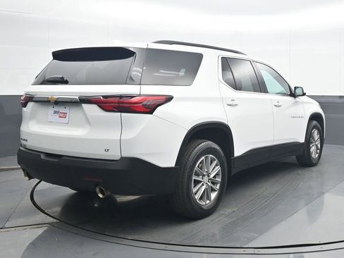 Used 2023 Chevrolet Traverse LT FWD image 6