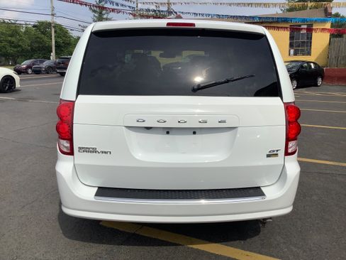 Used 2019 Dodge Grand Caravan GT FWD image 6
