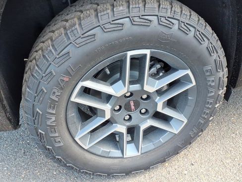 New 2026 GMC Terrain AT4 w/ Convenience Package III image 8