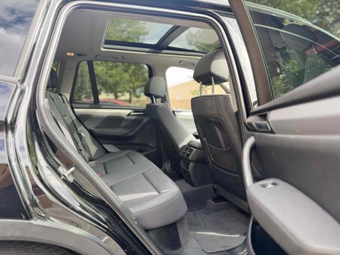 Used 2017 BMW X3 sDrive28i RWD image 5