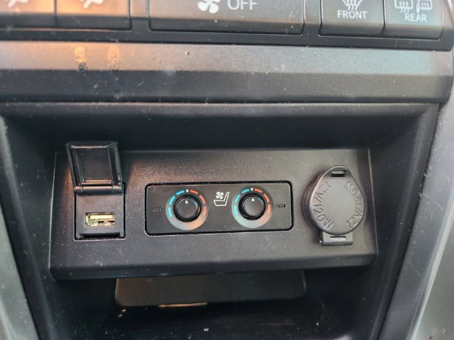 Used 2021 Toyota 4Runner Limited AWD/4WD image 13
