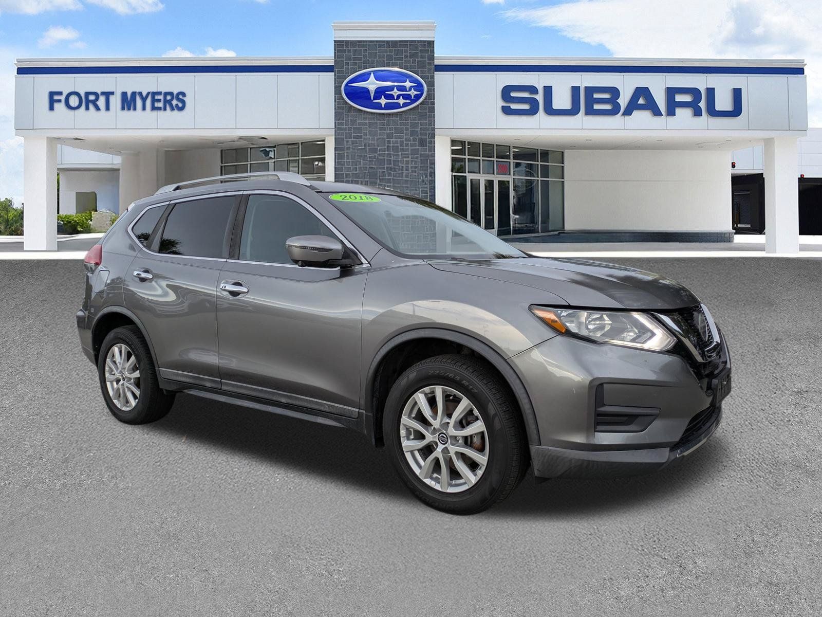 Used 2018 Nissan Rogue SV w/ Premium Package AWD/4WD image 2