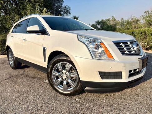 Used 2016 Cadillac SRX Luxury w/ Driver Awareness Package AWD/4WD image 2