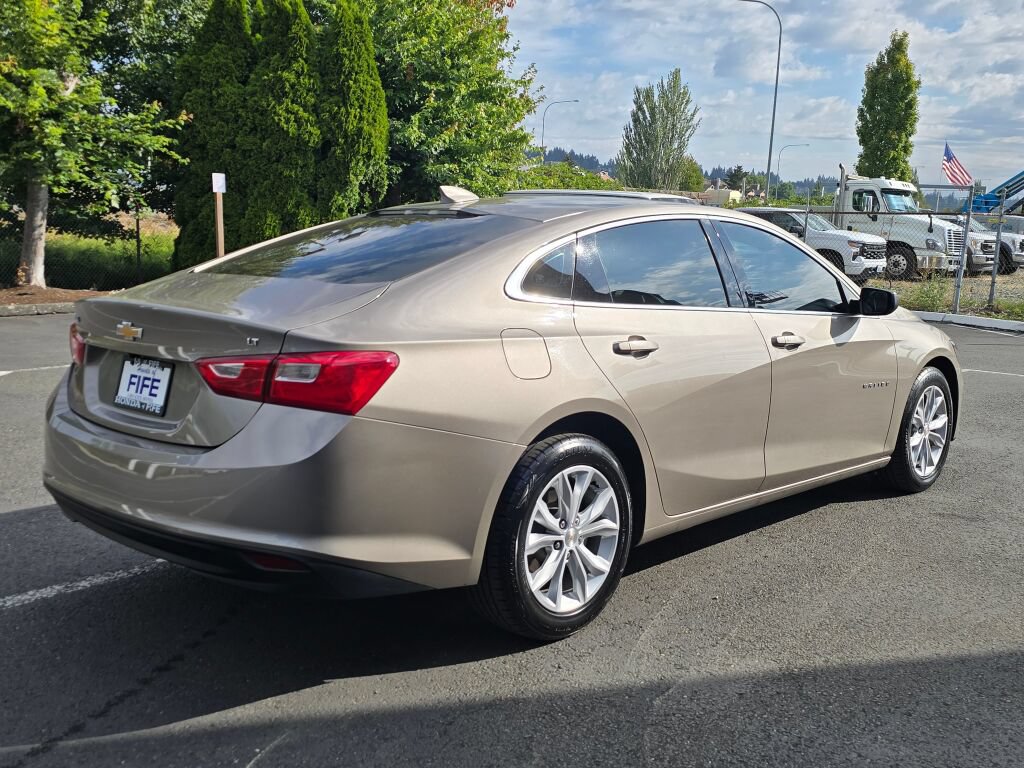 Used 2023 Chevrolet Malibu LT FWD image 6
