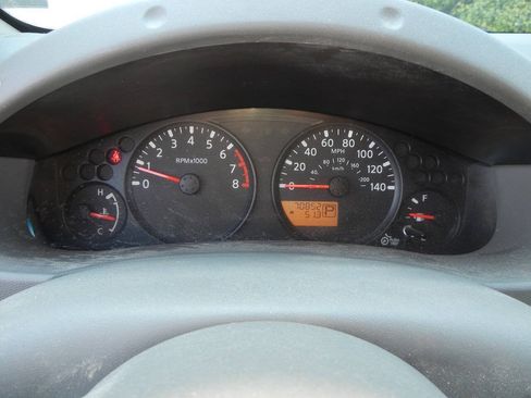 Used 2013 Nissan Frontier S RWD image 3