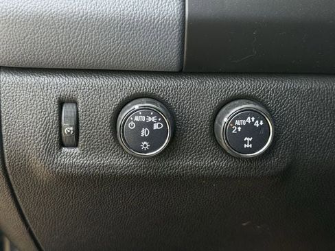 Used 2017 Chevrolet Colorado Z71 w/ Z71 Midnight Edition AWD/4WD image 20