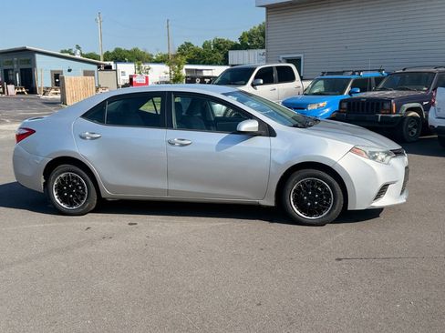 Used 2014 Toyota Corolla L FWD image 4